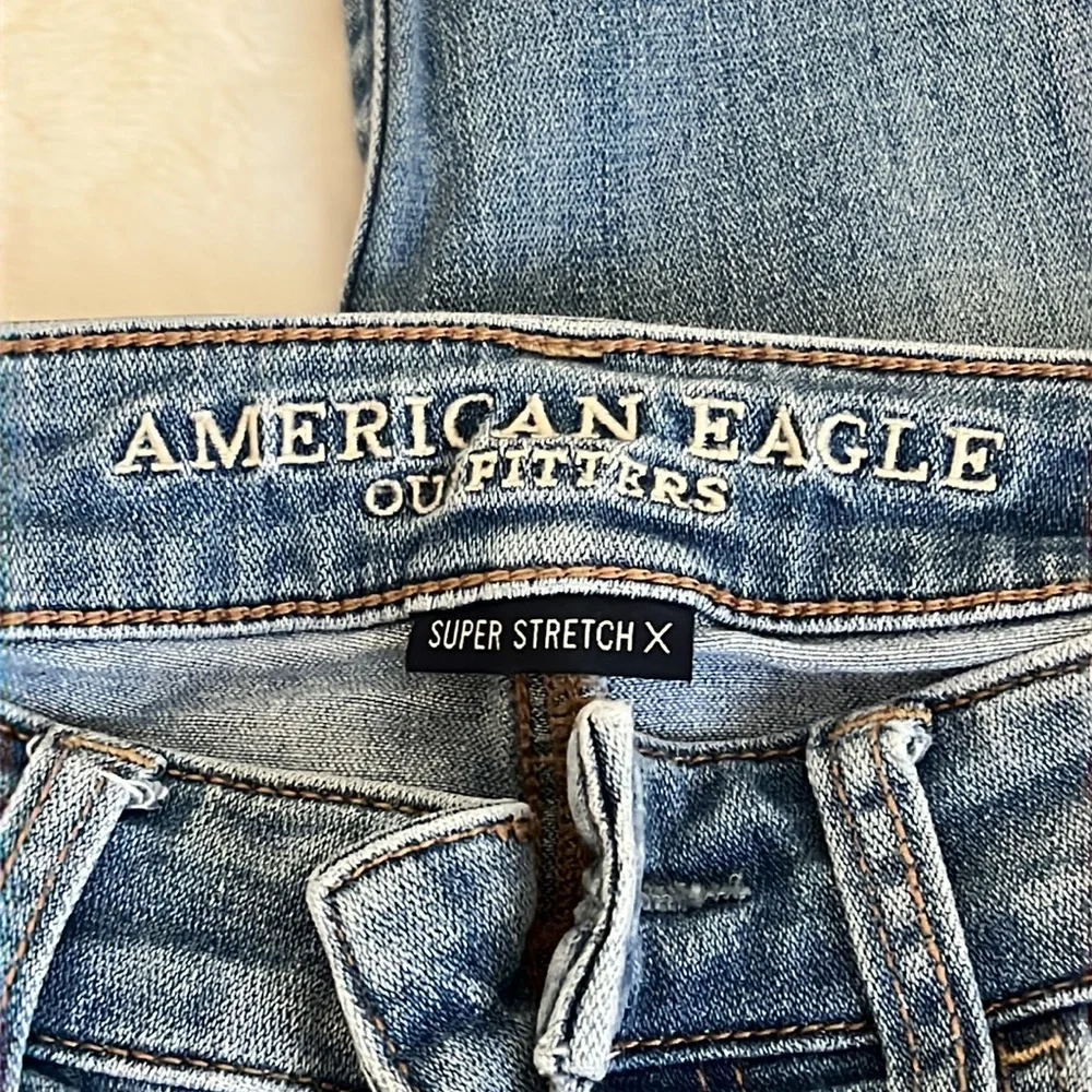DONATED - American Eagle Skinny Jeans - Picture 5 of 6
